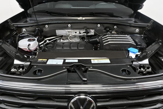 used 2025 Volkswagen Atlas Cross Sport car, priced at $35,900