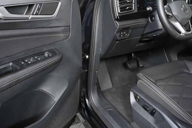 used 2025 Volkswagen Atlas Cross Sport car, priced at $35,900