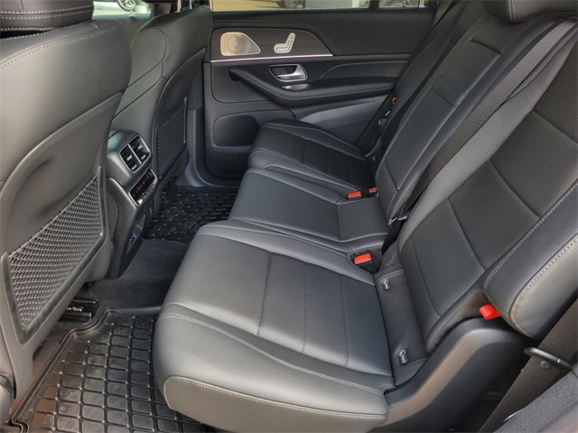 new 2025 Mercedes-Benz GLS car, priced at $101,275