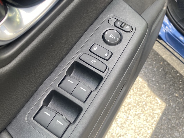 new 2026 Honda CR-V Hybrid car, priced at $39,591