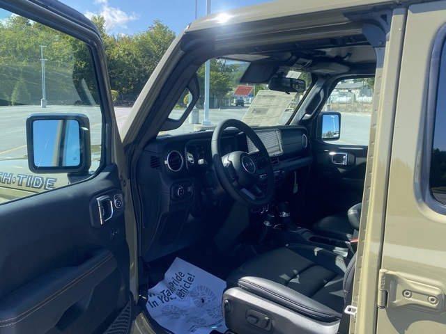 new 2025 Jeep Gladiator car, priced at $41,063
