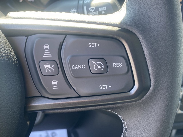 new 2025 Jeep Gladiator car, priced at $41,063