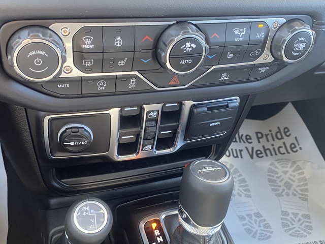 new 2025 Jeep Gladiator car, priced at $41,063