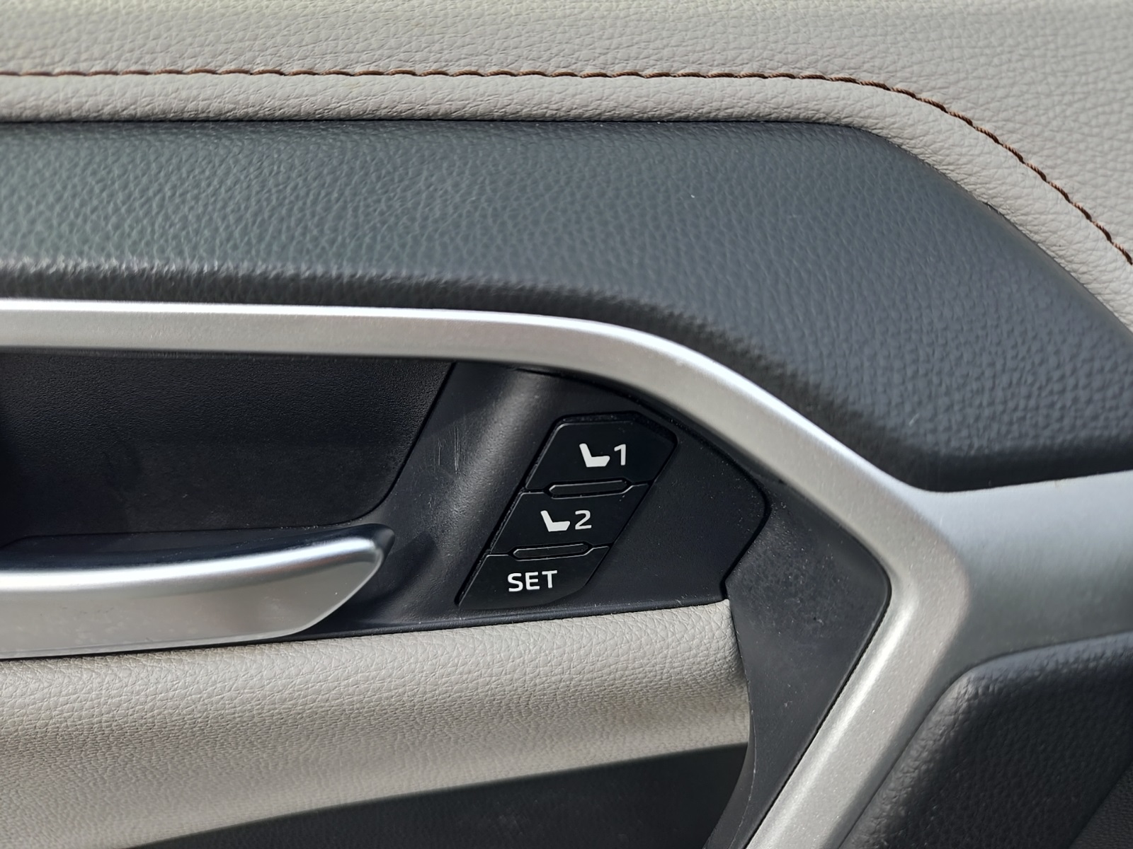 used 2020 Toyota RAV4 car, priced at $30,127