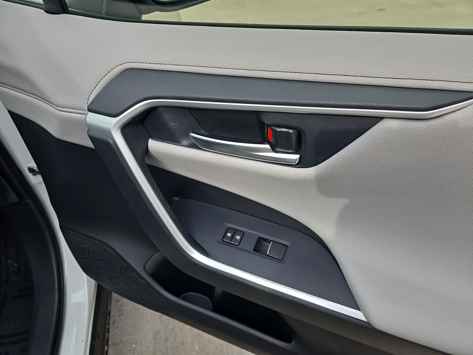 used 2020 Toyota RAV4 car, priced at $30,127