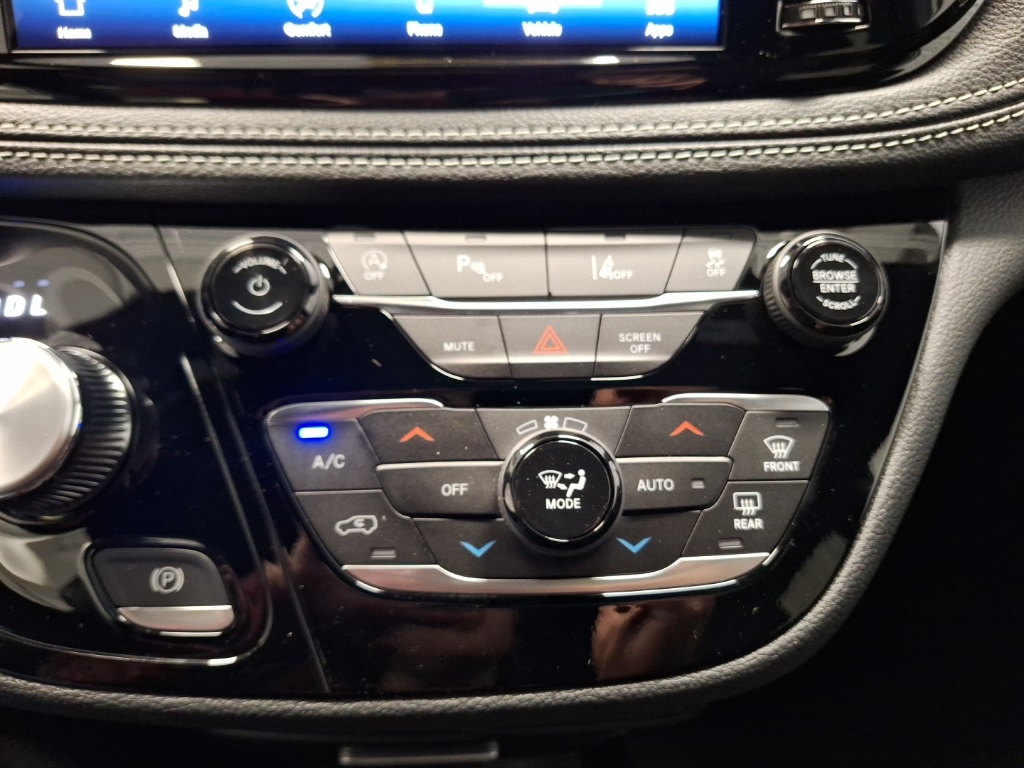 new 2026 Chrysler Pacifica car, priced at $45,330
