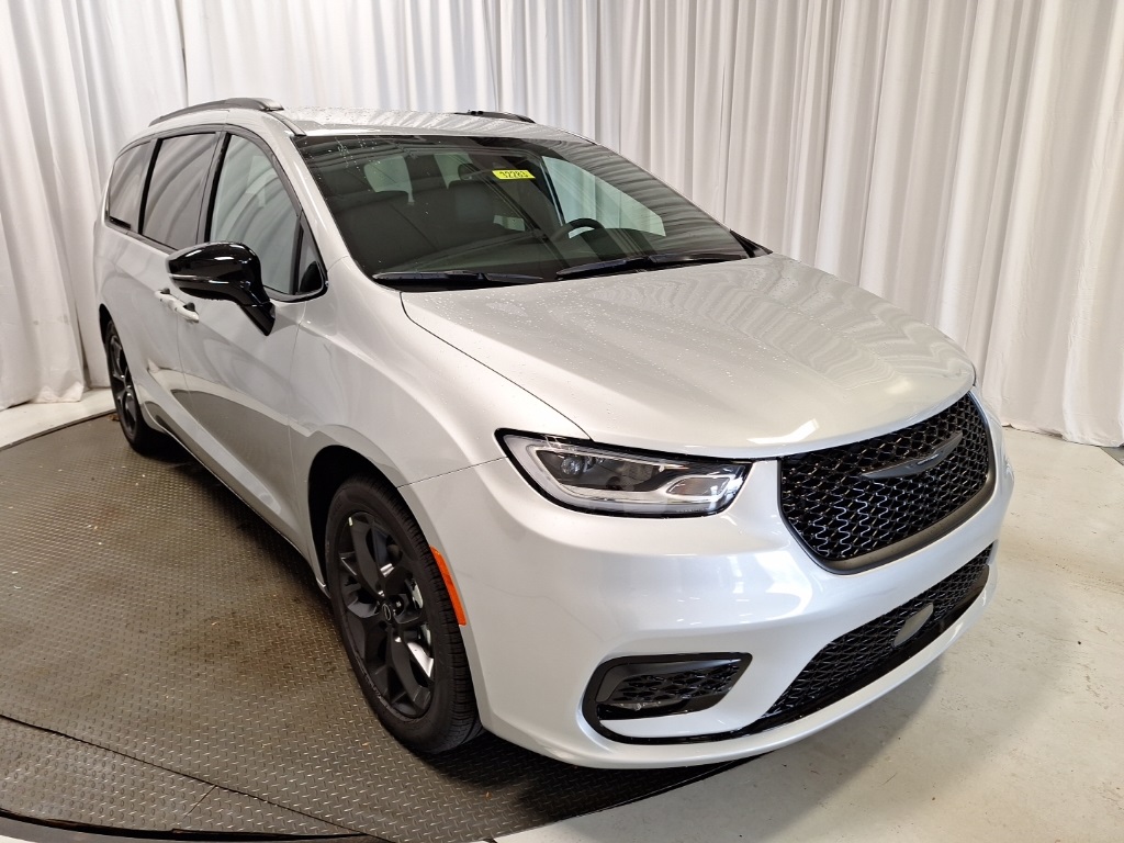 new 2026 Chrysler Pacifica car, priced at $45,330