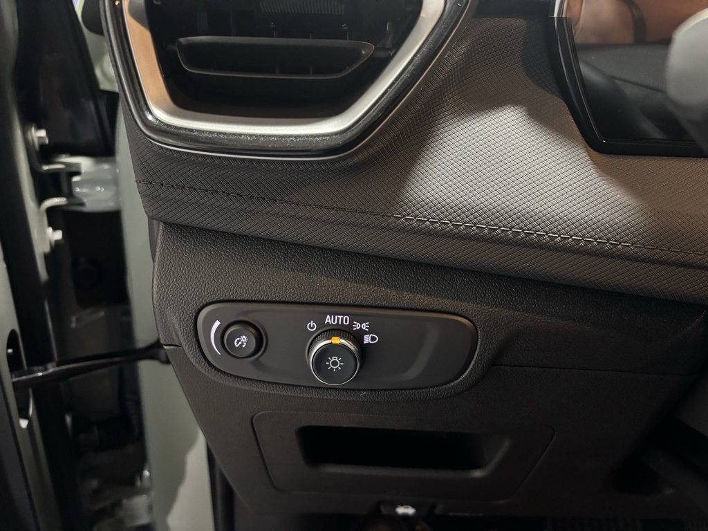 new 2026 Chevrolet TrailBlazer car, priced at $28,604