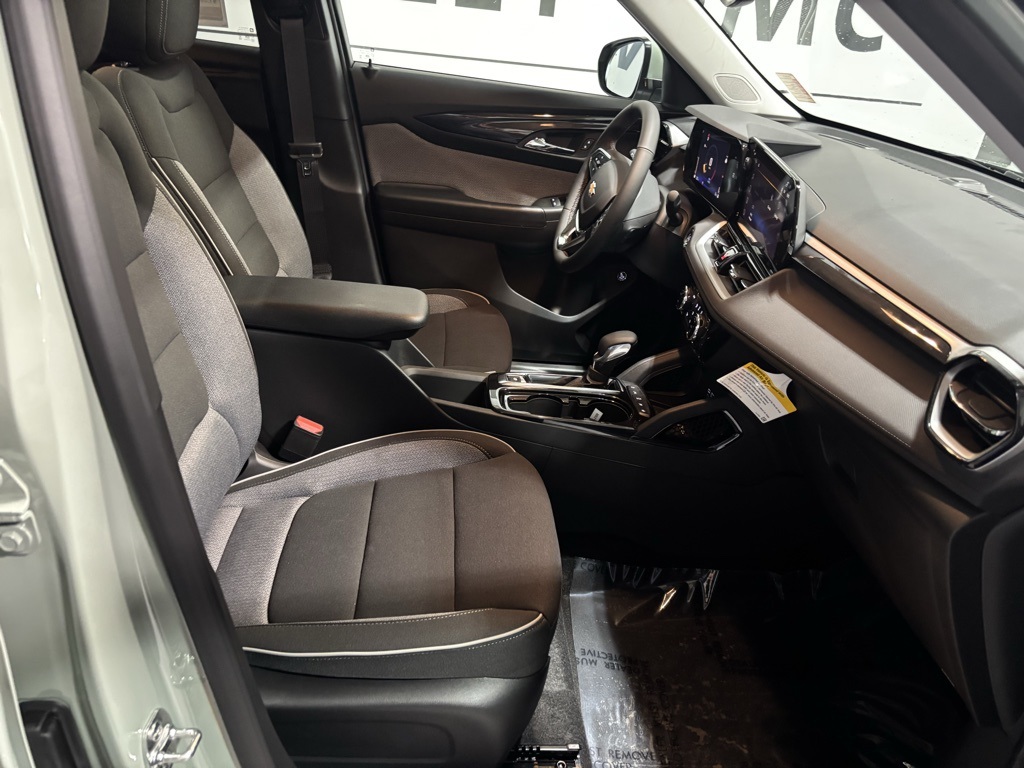 new 2026 Chevrolet TrailBlazer car, priced at $28,604