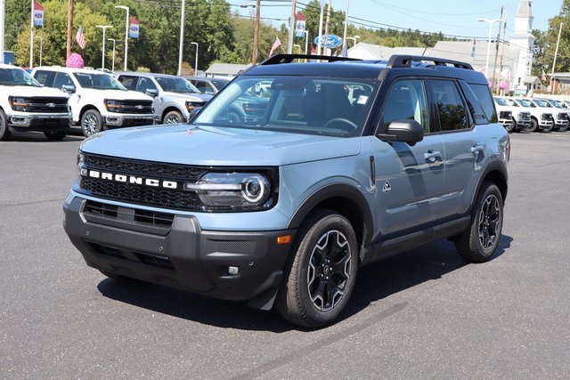 new 2025 Ford Bronco Sport car, priced at $39,945