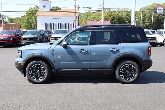 new 2025 Ford Bronco Sport car, priced at $39,945