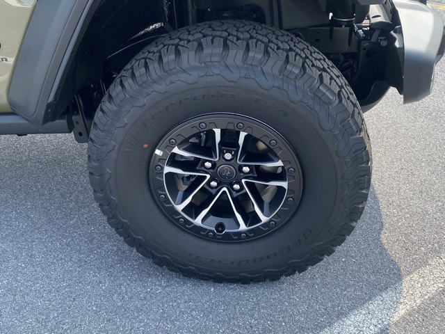 new 2025 Jeep Wrangler car, priced at $47,549