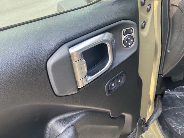 new 2025 Jeep Wrangler car, priced at $47,549
