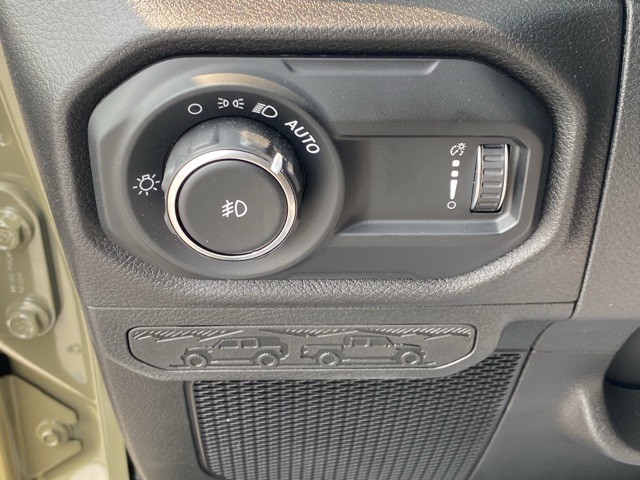 new 2025 Jeep Wrangler car, priced at $47,549