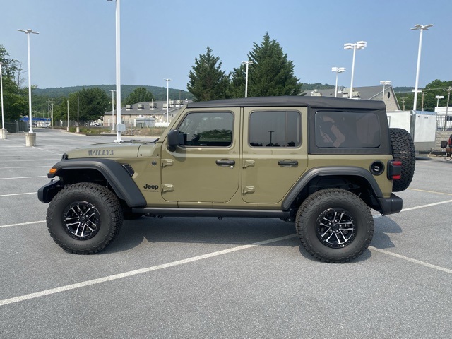new 2025 Jeep Wrangler car, priced at $47,549