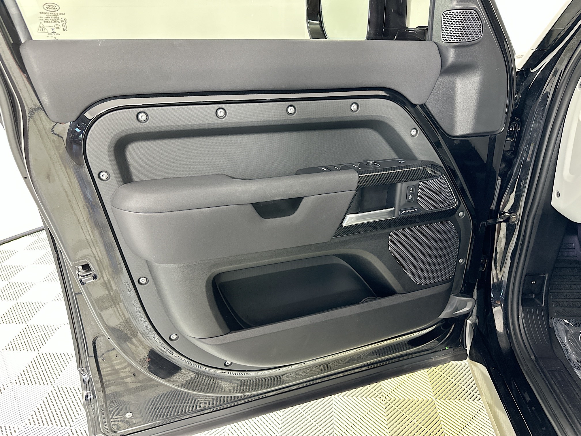 used 2022 Land Rover Defender 110 car, priced at $59,995