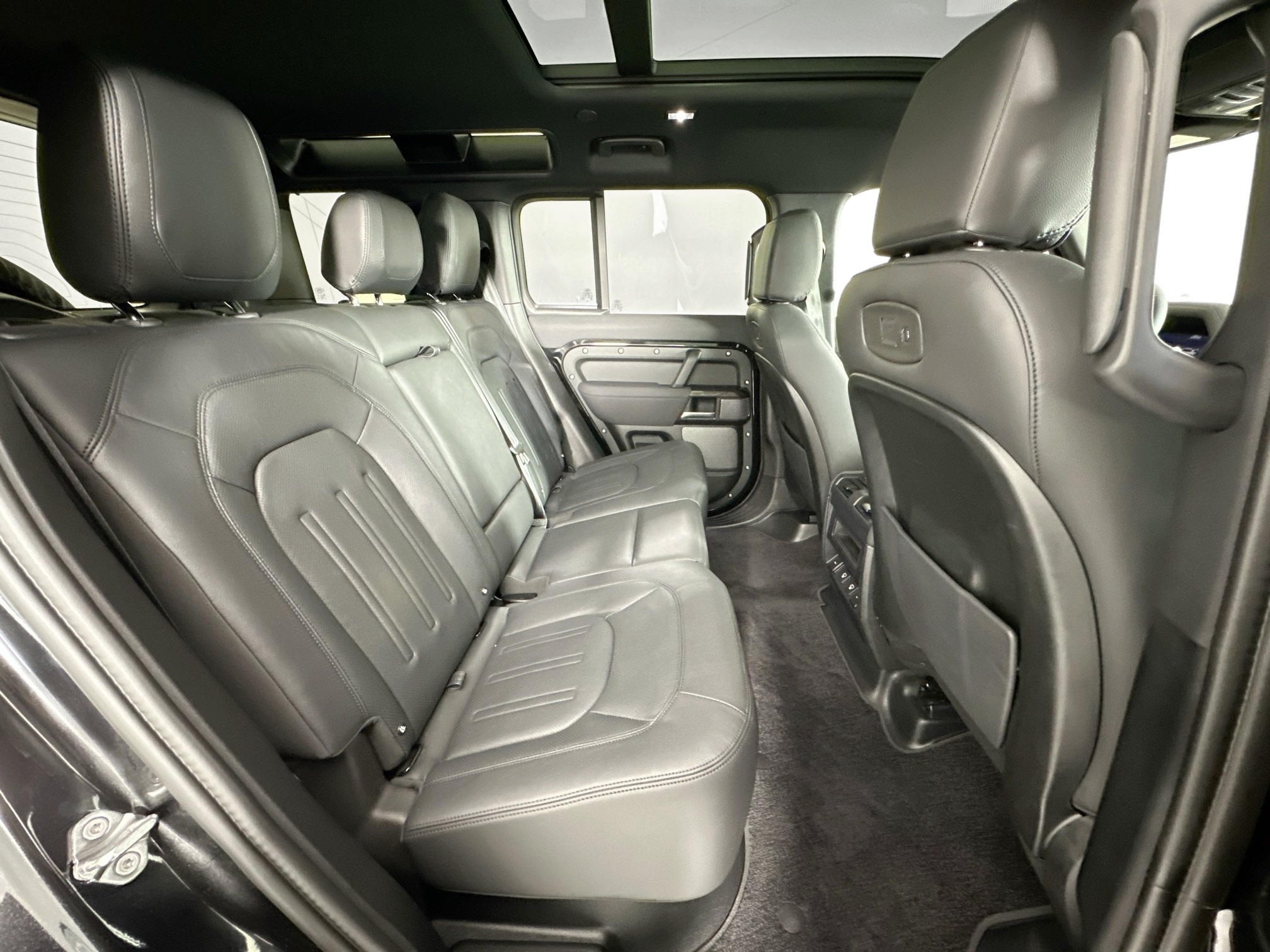 used 2022 Land Rover Defender 110 car, priced at $59,995