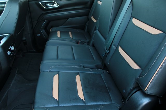 used 2023 GMC Yukon XL car, priced at $70,122