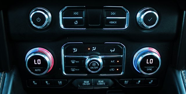 used 2023 GMC Yukon XL car, priced at $70,122