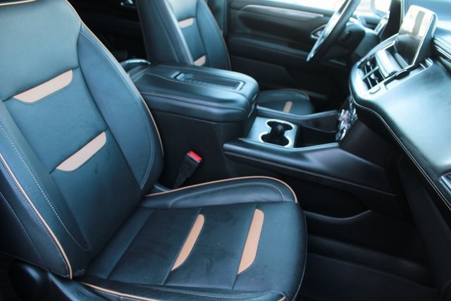 used 2023 GMC Yukon XL car, priced at $70,122