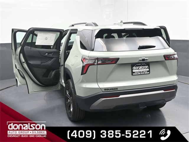 new 2026 Chevrolet Equinox car, priced at $32,991