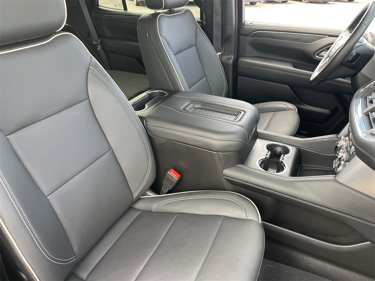 used 2022 GMC Yukon car, priced at $64,999