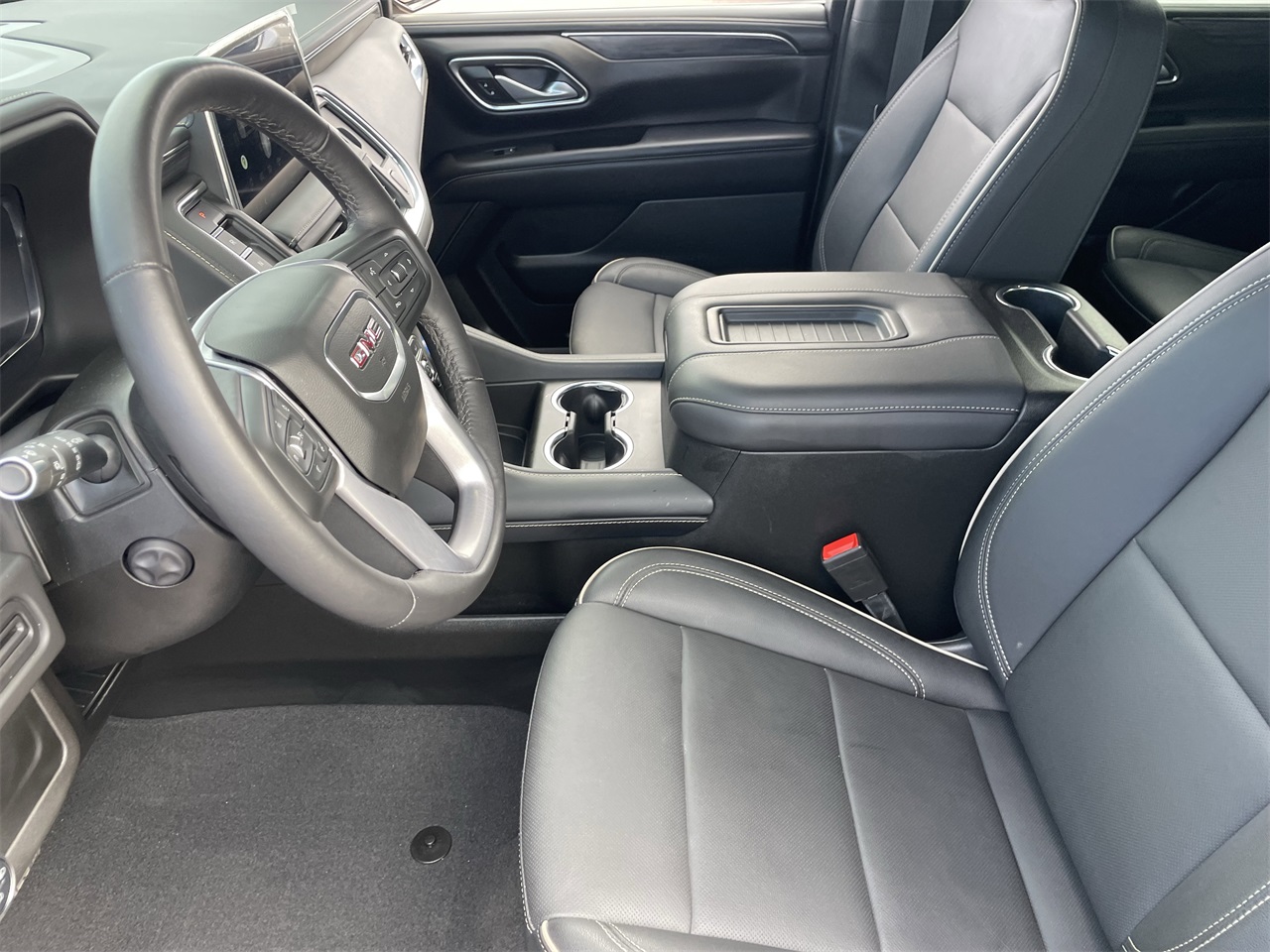 used 2022 GMC Yukon car, priced at $64,999