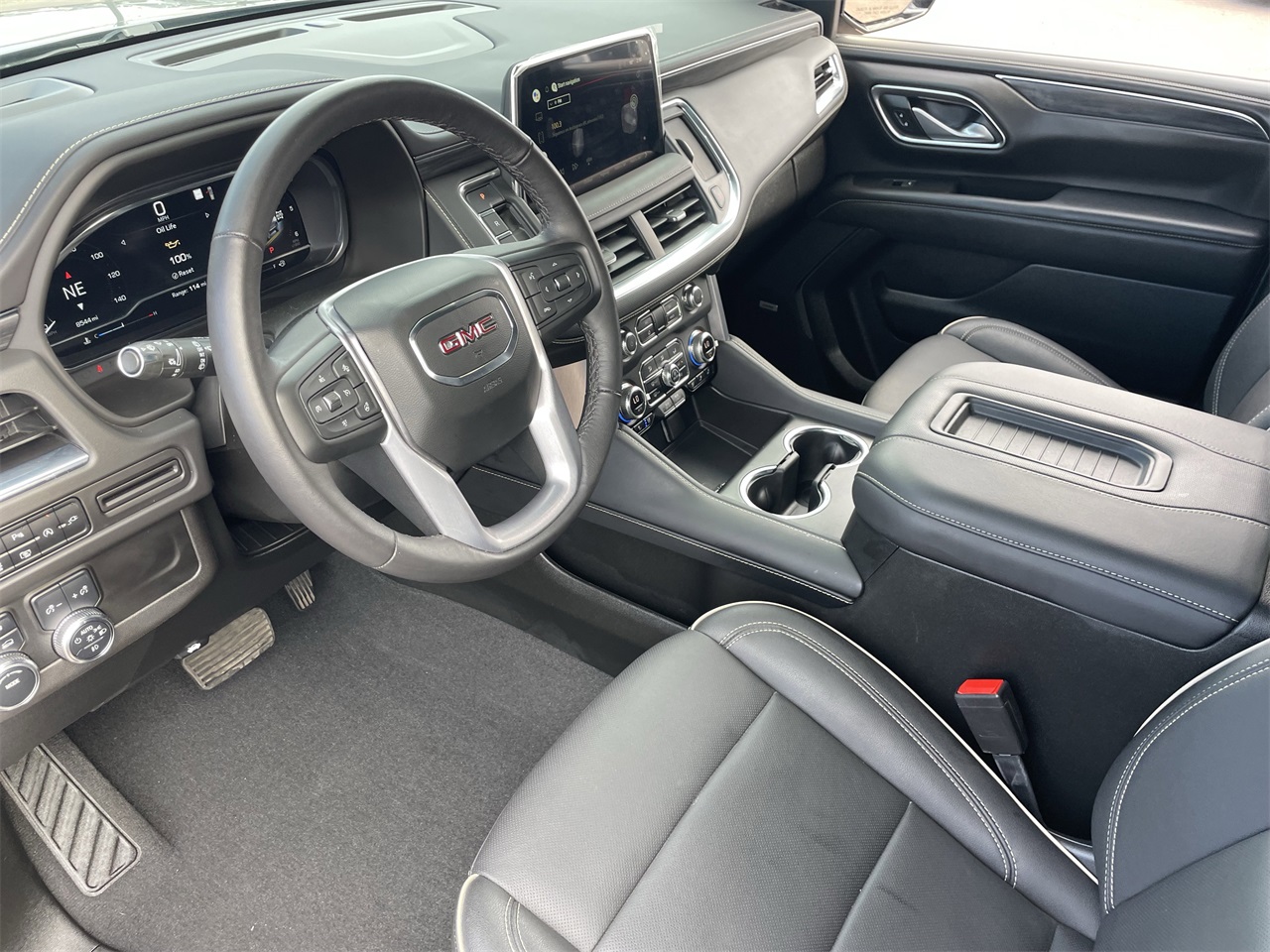 used 2022 GMC Yukon car, priced at $64,999