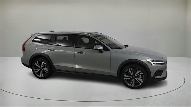 new 2026 Volvo V60 Cross Country car, priced at $57,370
