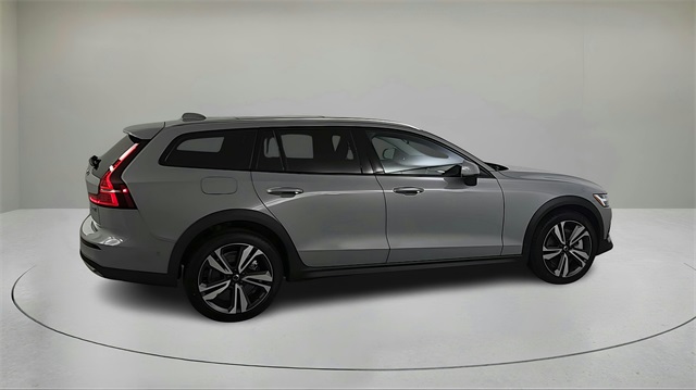 new 2026 Volvo V60 Cross Country car, priced at $57,370