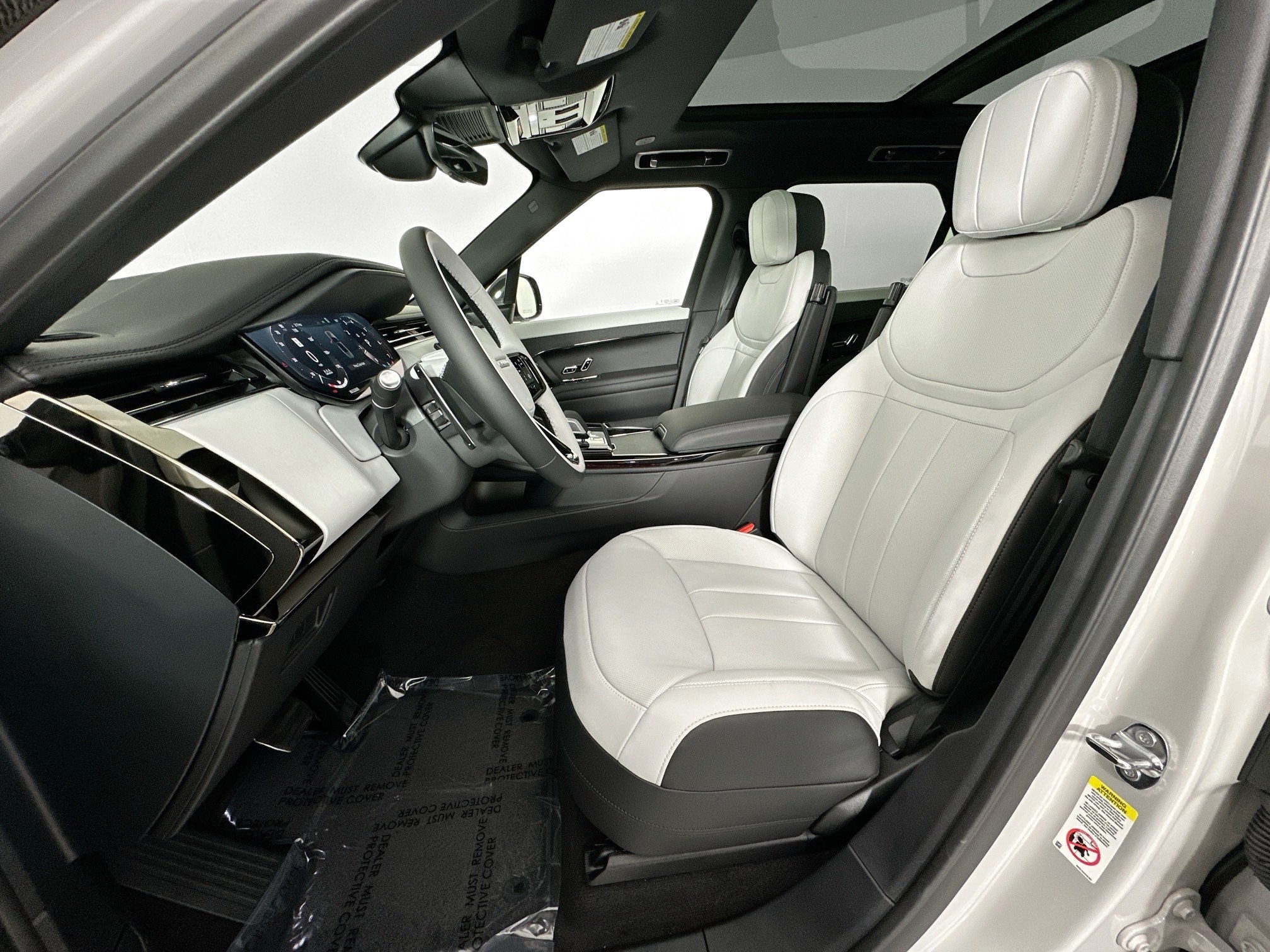 new 2025 Land Rover Range Rover Sport car, priced at $104,785