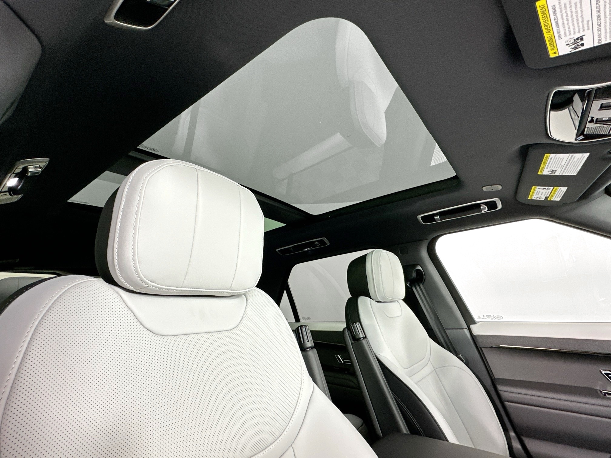 new 2025 Land Rover Range Rover Sport car, priced at $104,785