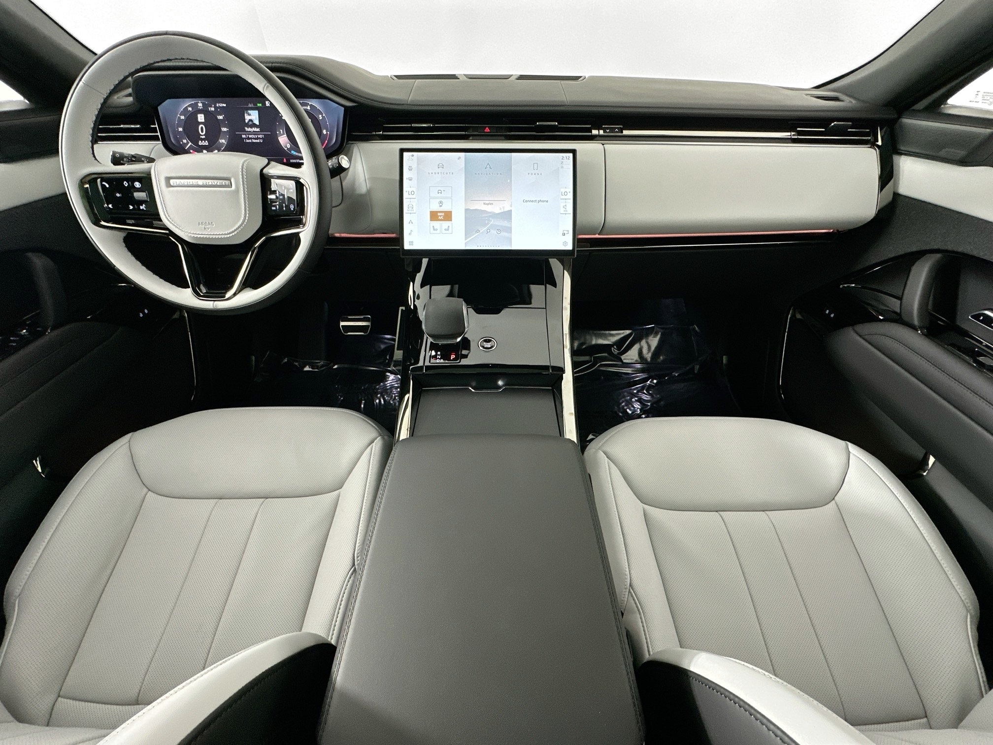 new 2025 Land Rover Range Rover Sport car, priced at $104,785