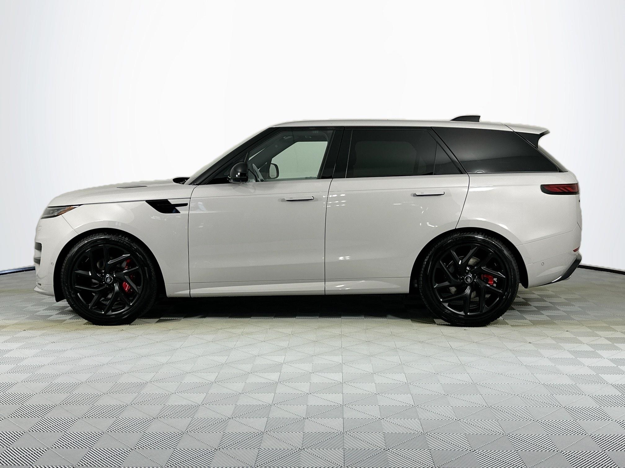 new 2025 Land Rover Range Rover Sport car, priced at $104,785