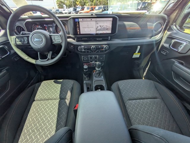 new 2025 Jeep Gladiator car, priced at $41,135