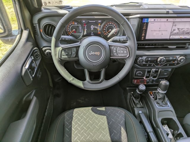 new 2025 Jeep Gladiator car, priced at $41,135