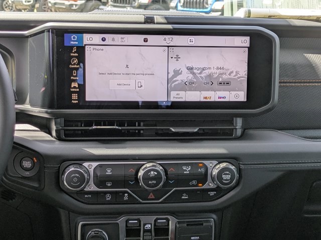 new 2025 Jeep Gladiator car, priced at $41,135