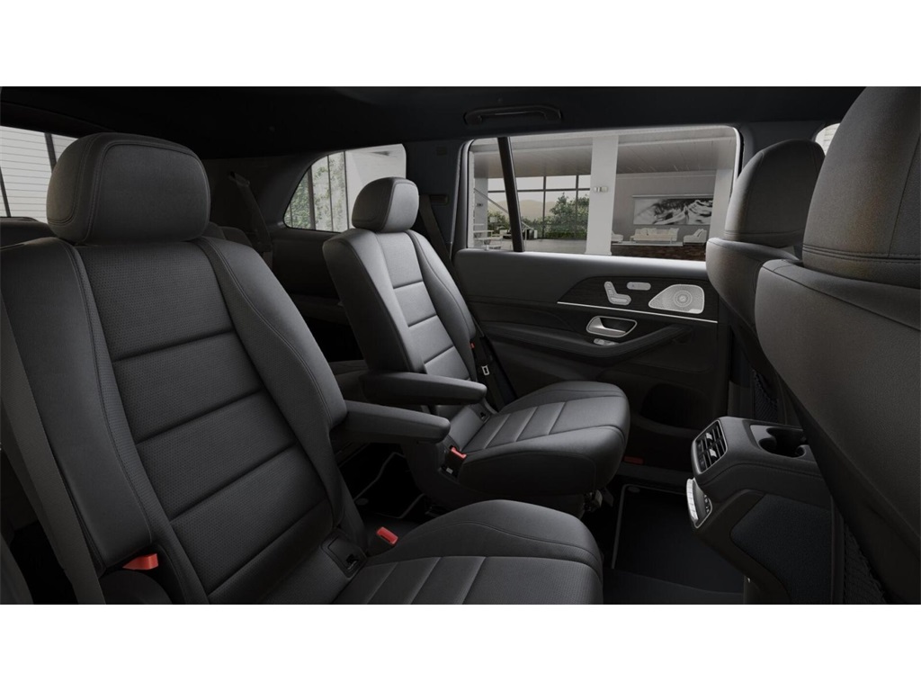 new 2025 Mercedes-Benz GLS car, priced at $92,900