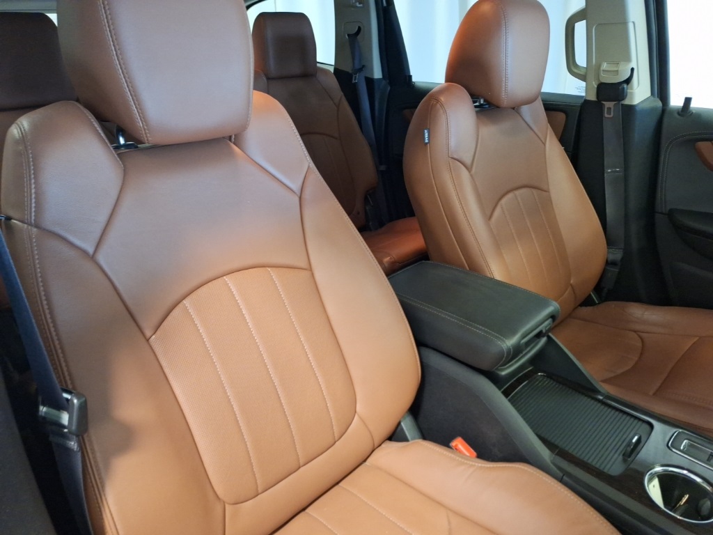used 2015 Chevrolet Traverse car, priced at $8,573