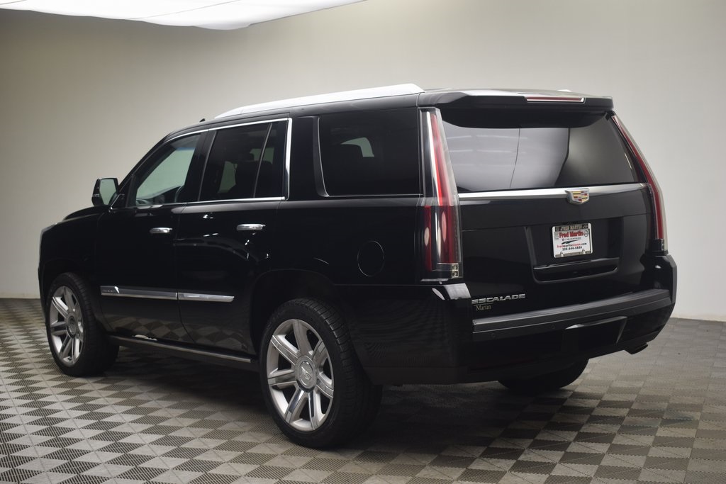 used 2015 Cadillac Escalade car, priced at $25,950