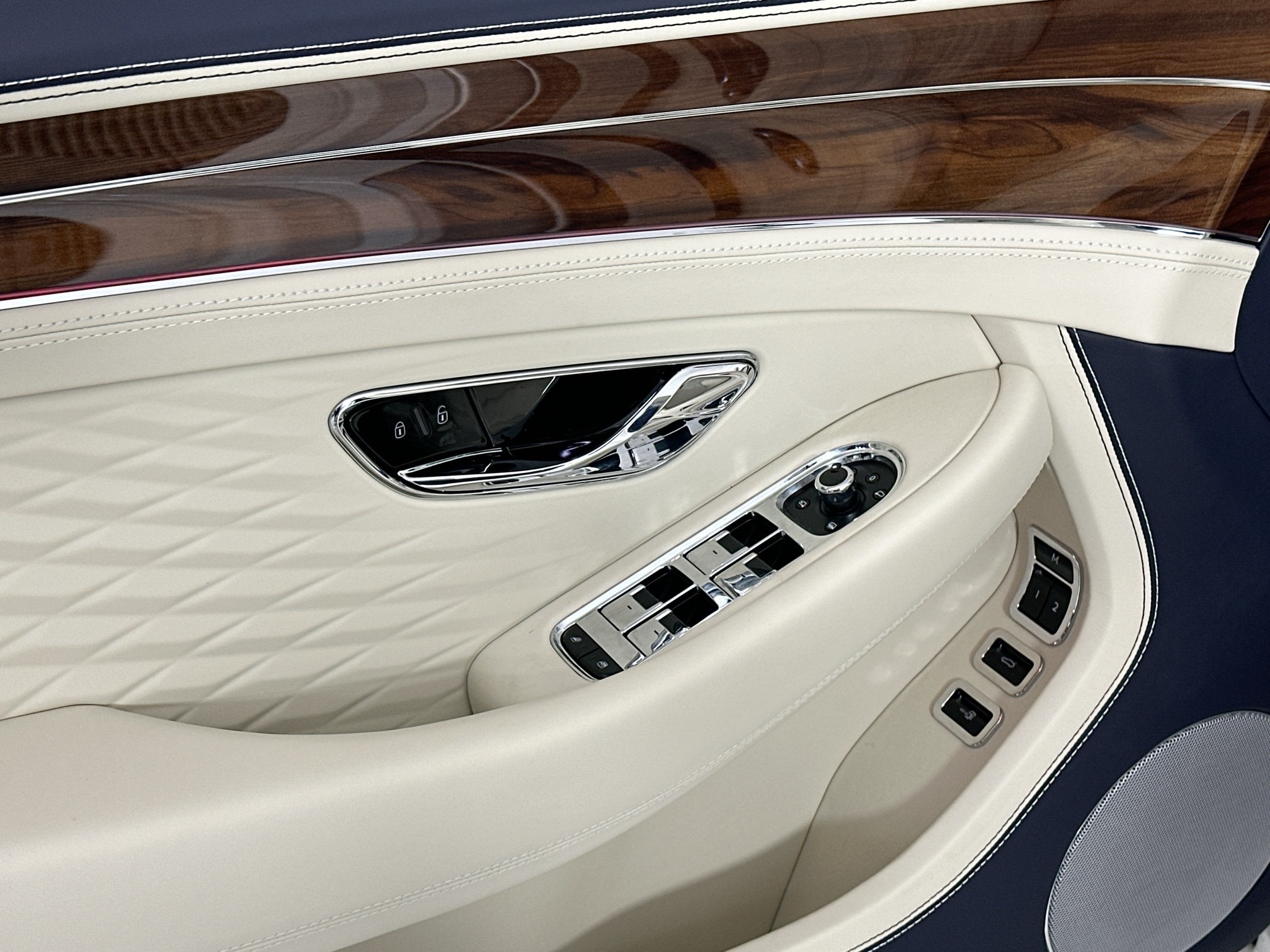 new 2026 Bentley Continental GTC car