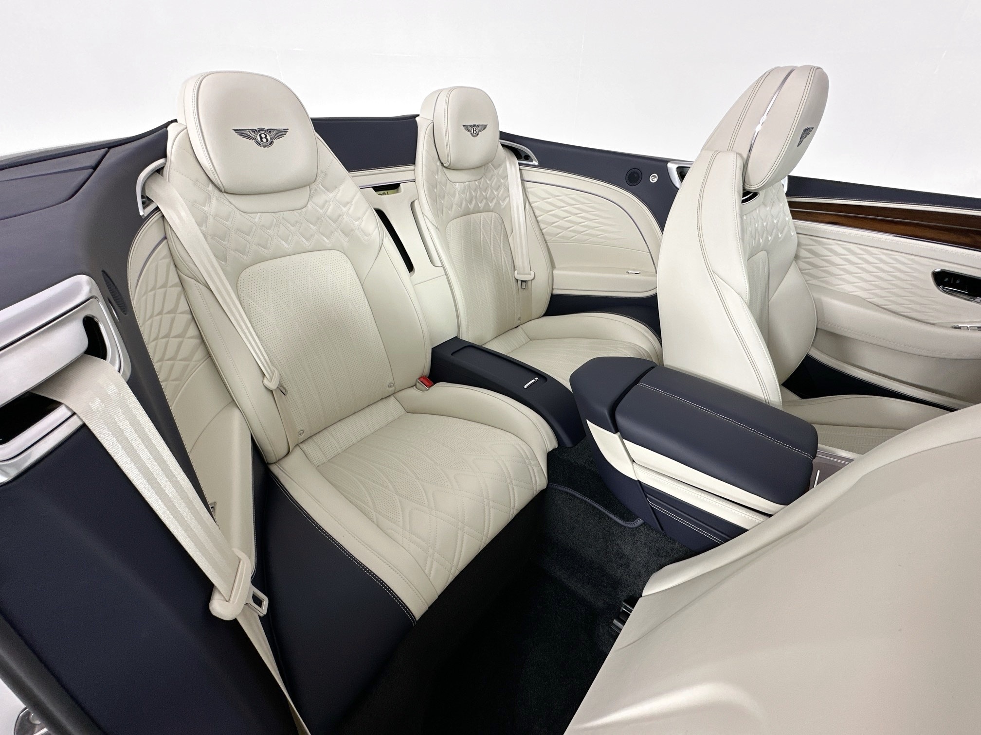 new 2026 Bentley Continental GTC car