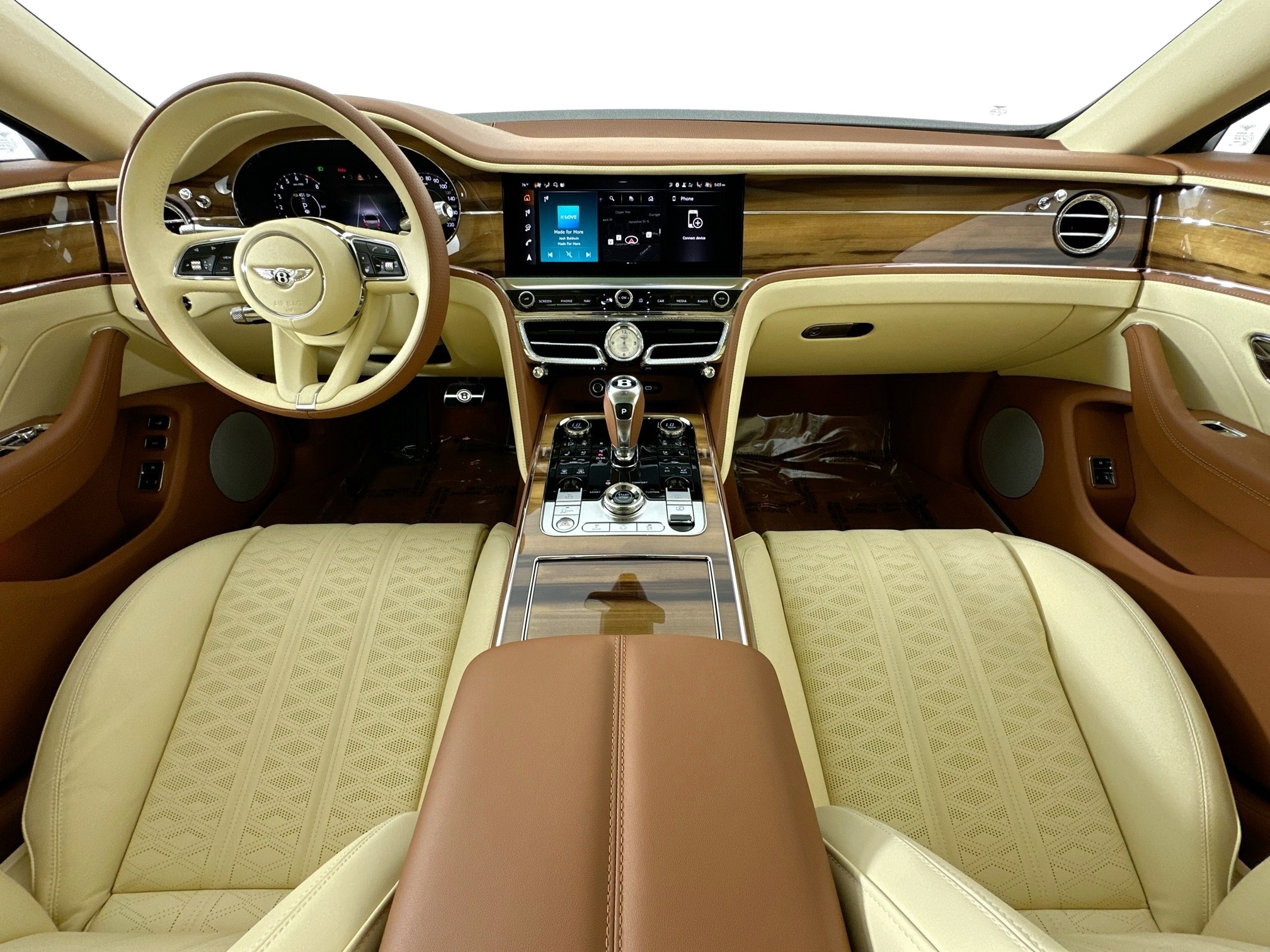 new 2025 Bentley Flying Spur car