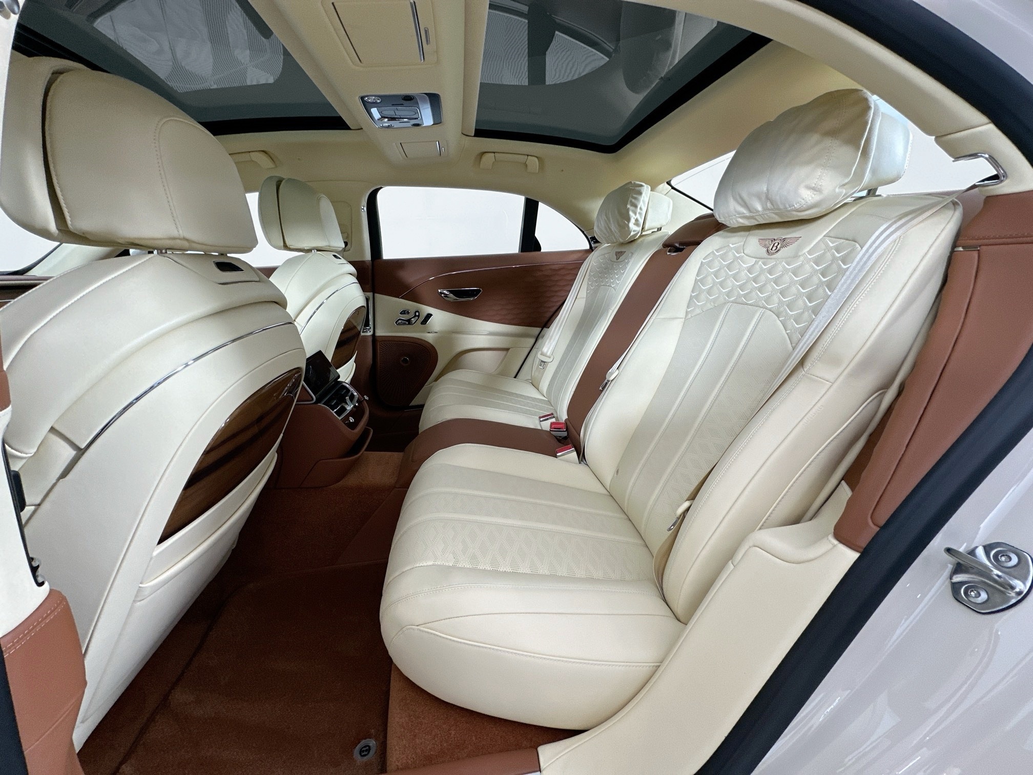 new 2025 Bentley Flying Spur car