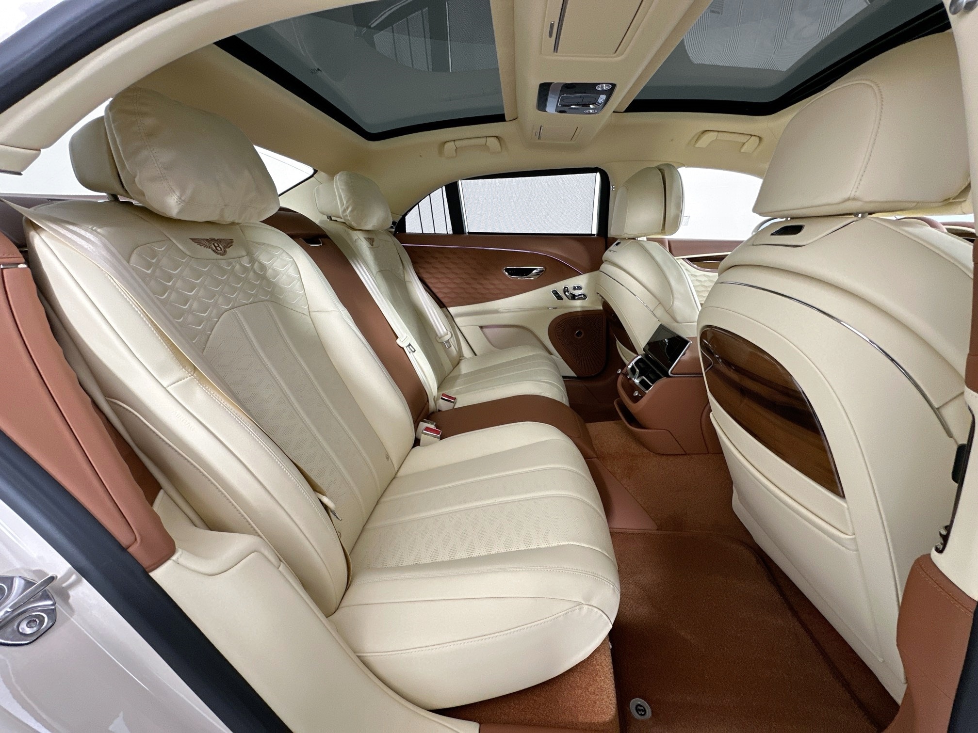 new 2025 Bentley Flying Spur car