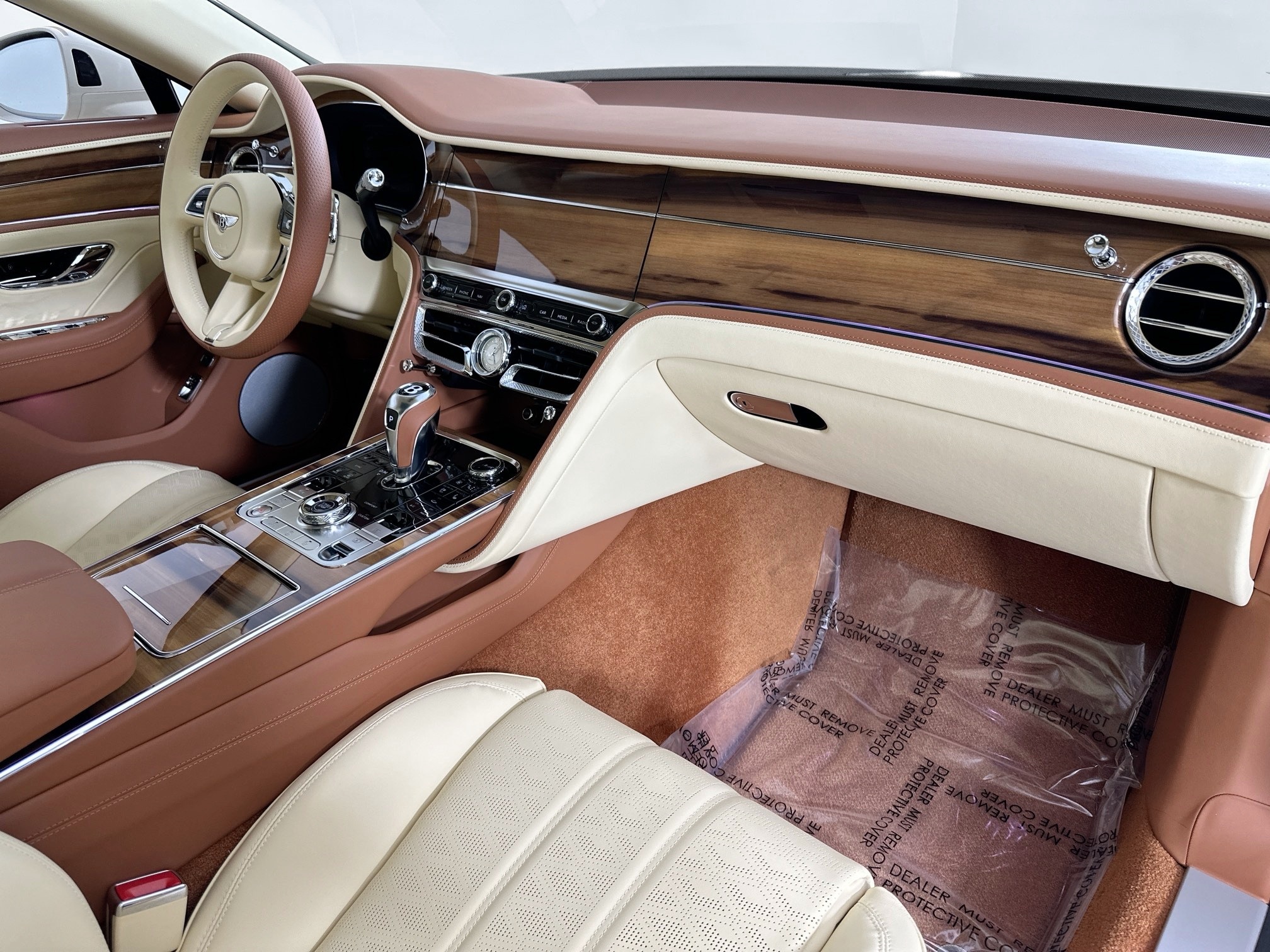 new 2025 Bentley Flying Spur car