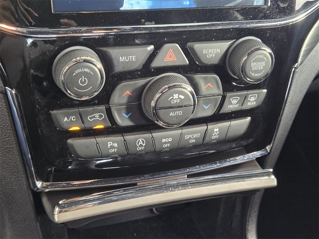 used 2020 Jeep Grand Cherokee car, priced at $14,988