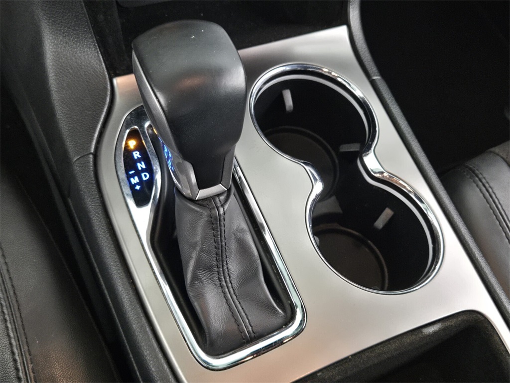 used 2020 Jeep Grand Cherokee car, priced at $14,988