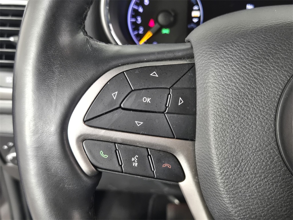 used 2020 Jeep Grand Cherokee car, priced at $14,988