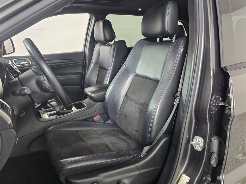 used 2020 Jeep Grand Cherokee car, priced at $14,988